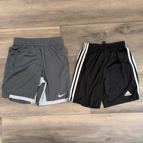 Boys Athletic Shorts, size 10-12 (m) - Picture 1 of 4